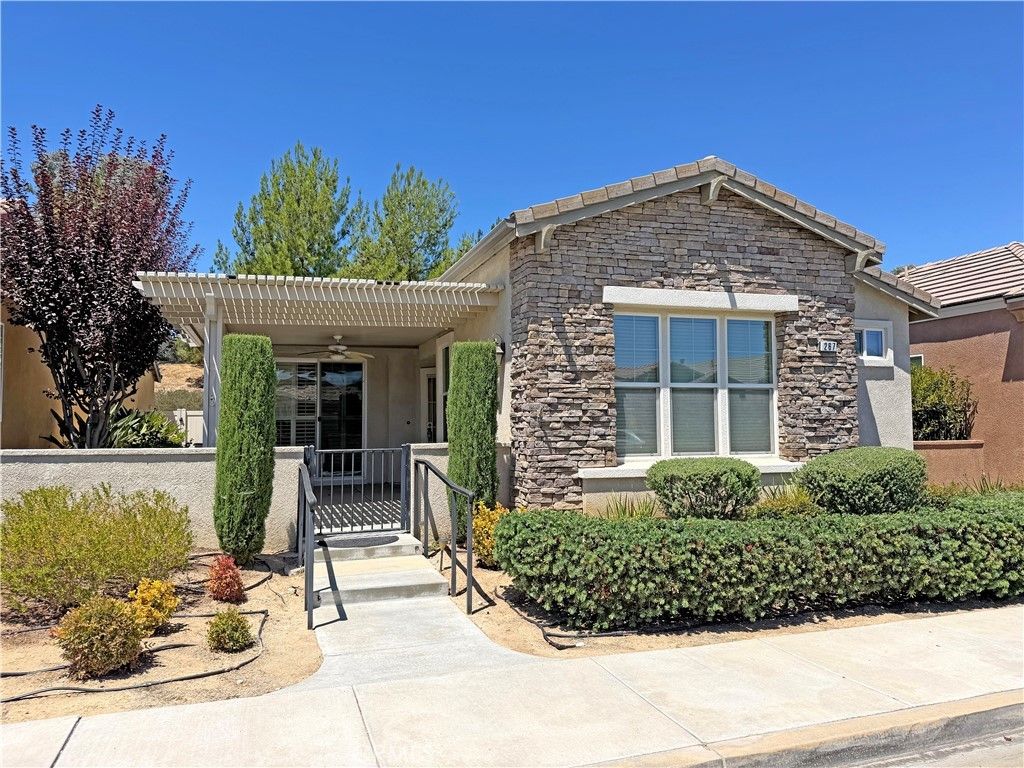 267 White Sands, Beaumont