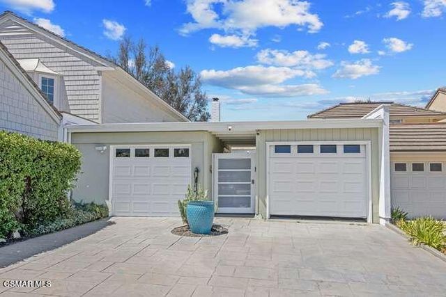 32040 Waterside Lane, Westlake Village
