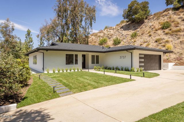 3737 San Augustine Drive, Glendale