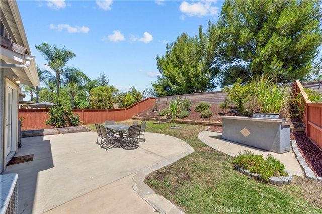 11416 Magnolia Street, Corona