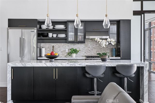 1111 S Grand Avenue # 511, Los Angeles