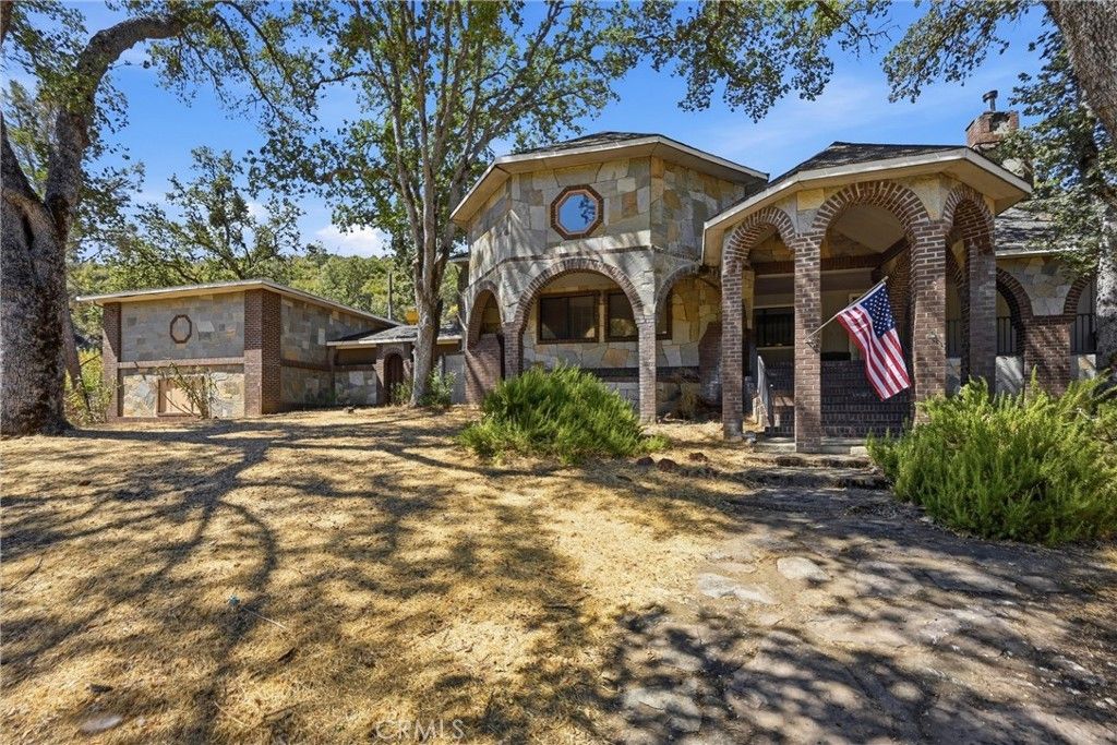 3725 Spring Valley, Clearlake Oaks