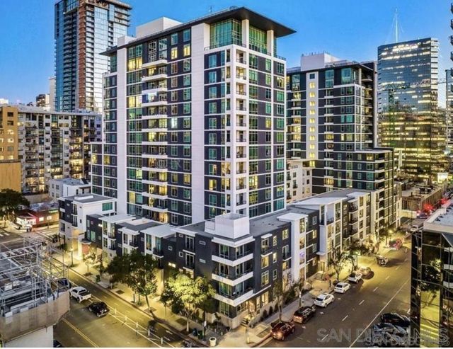 425 W Beech St # 325, San Diego