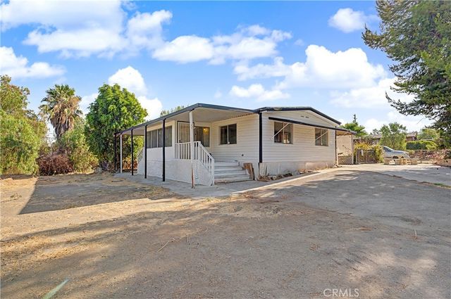 18580 Decker, Perris