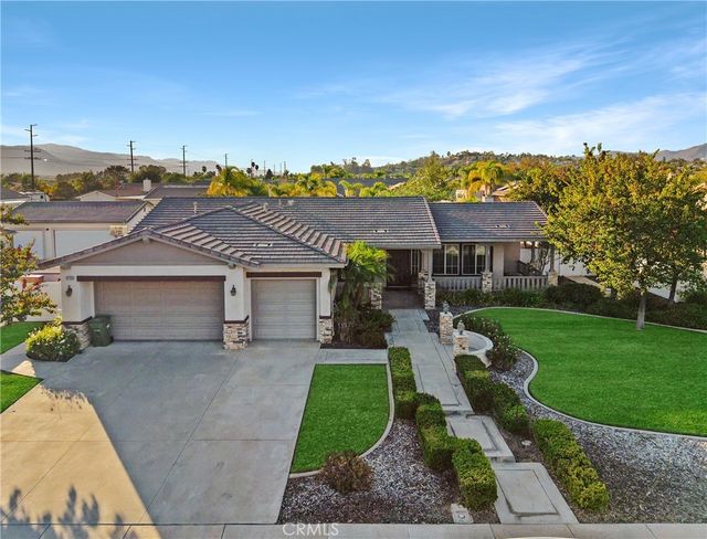 41733 Hollister, Murrieta