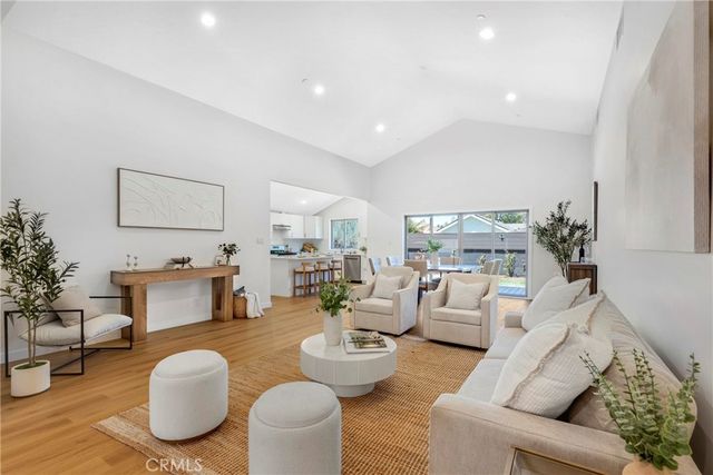 5759 Jamieson Avenue, Encino