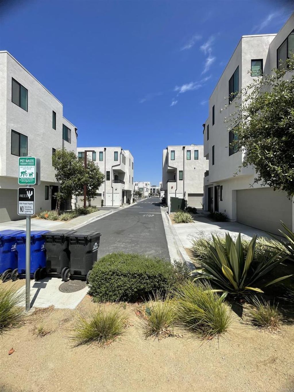 2002 Vela Ln, San Diego