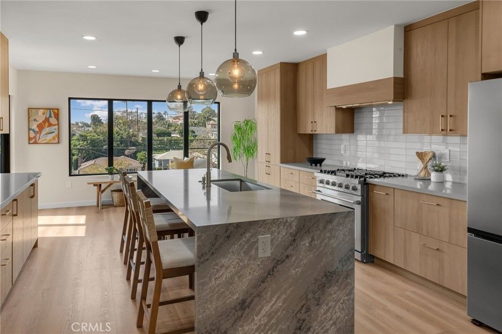 5309 Maymont, Los Angeles