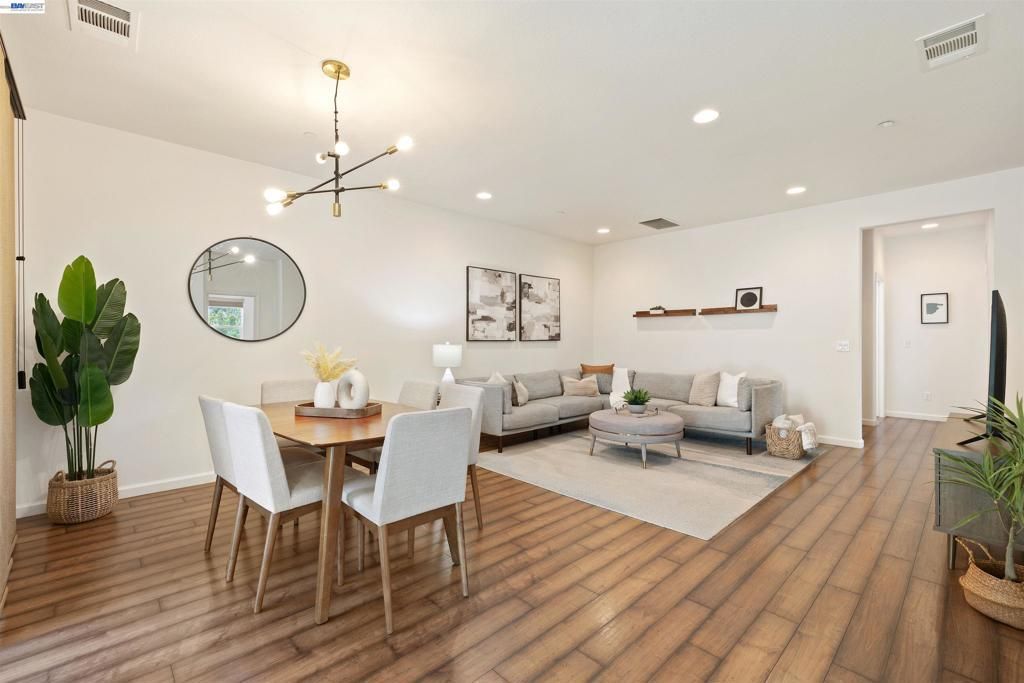 238 Paso Roble Cmn, Fremont