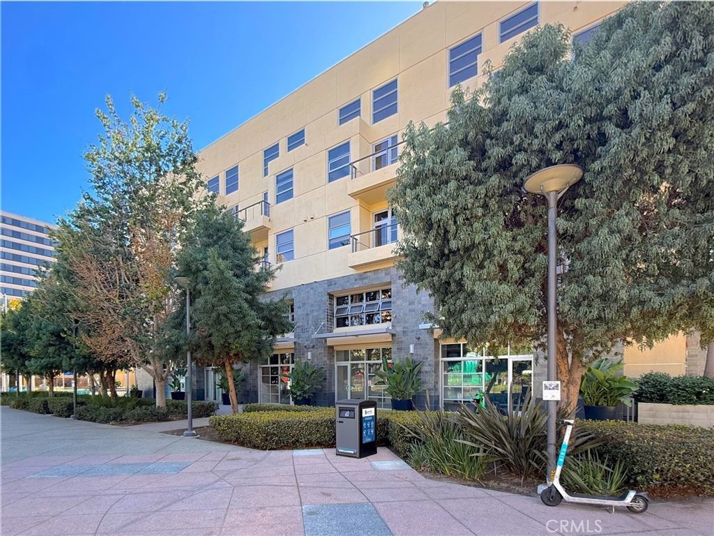 133 The Promenade N # 107, Long Beach