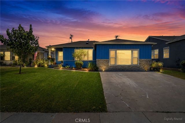 2712 Eckleson Street, Lakewood