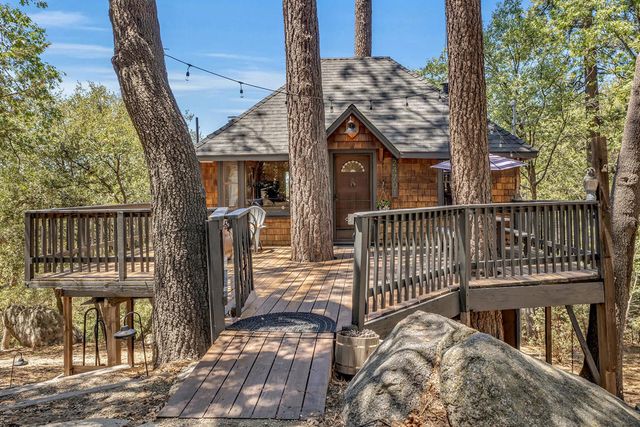24701 Schaffer Drive, Idyllwild