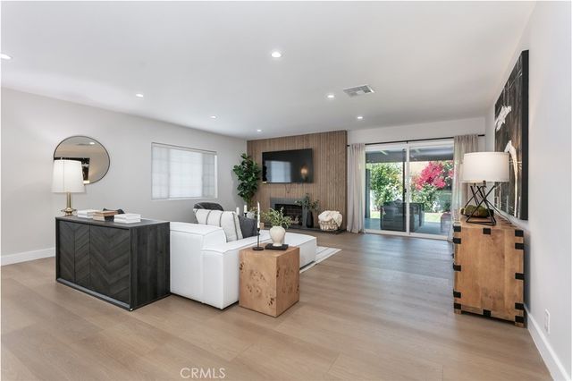 6853 Willis Avenue, Van Nuys