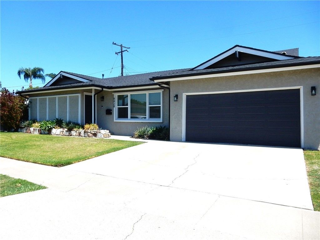 8428 Los Amores Street, Buena Park