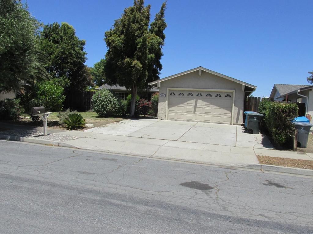 320 Mccarthy Street, Hollister