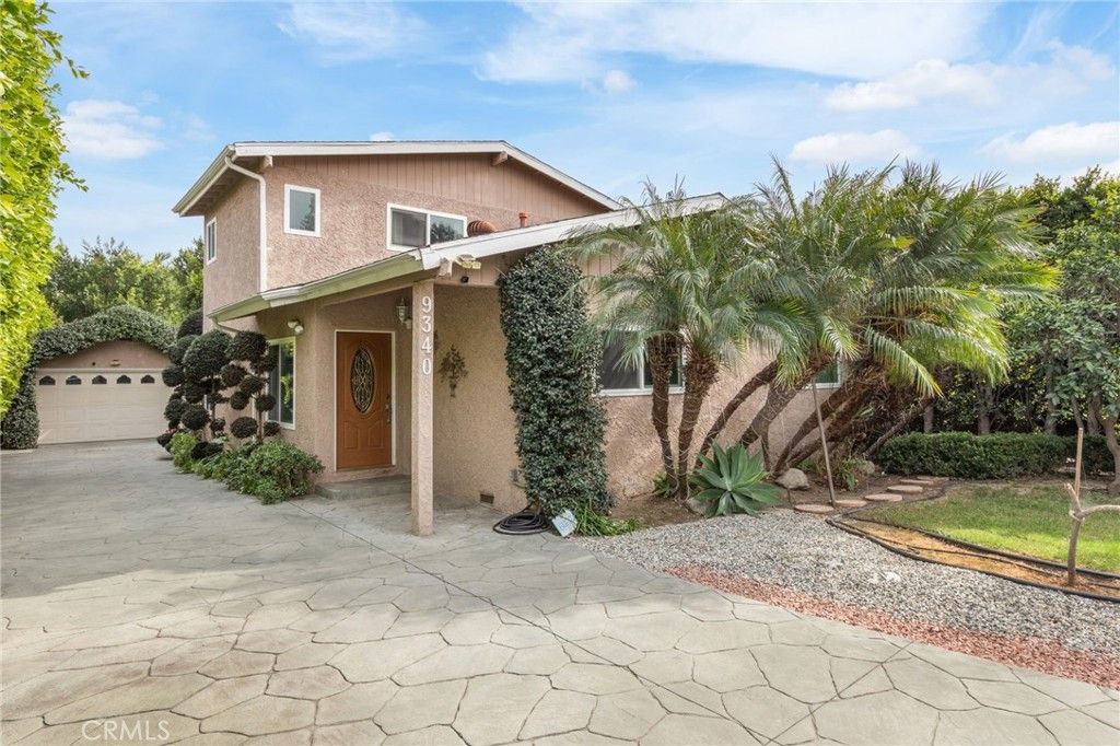 9340 Burnet, North Hills