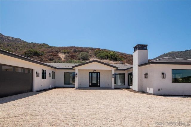 16390 Via Justina Real, Escondido