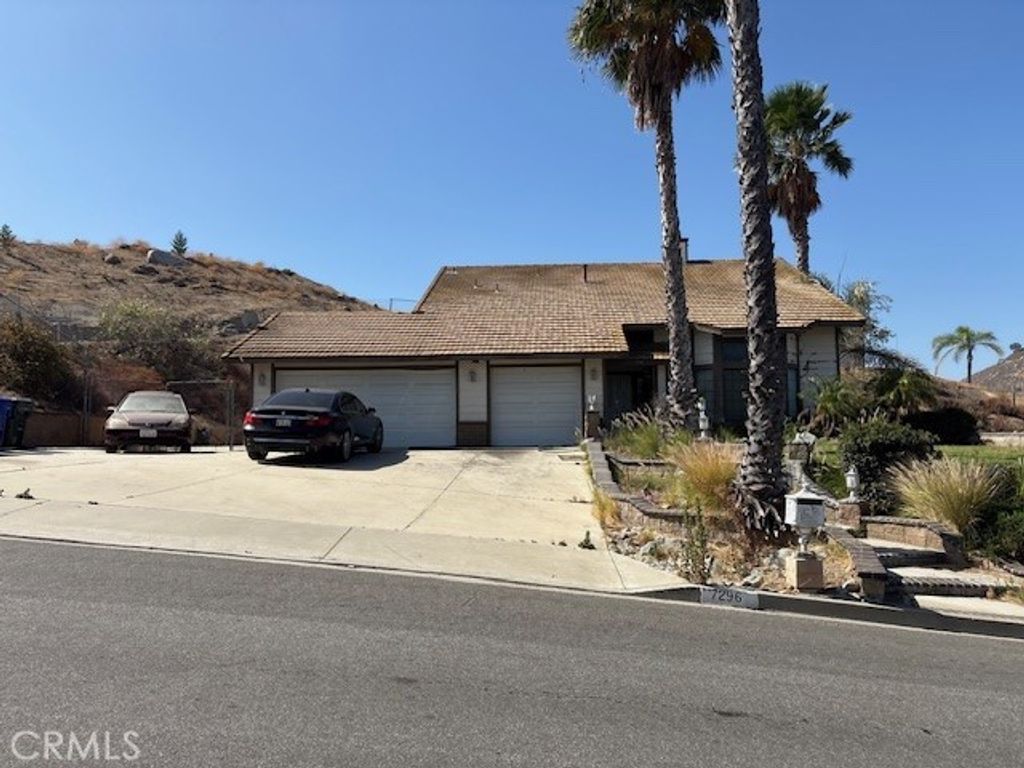 7296 Ridgeline, Riverside