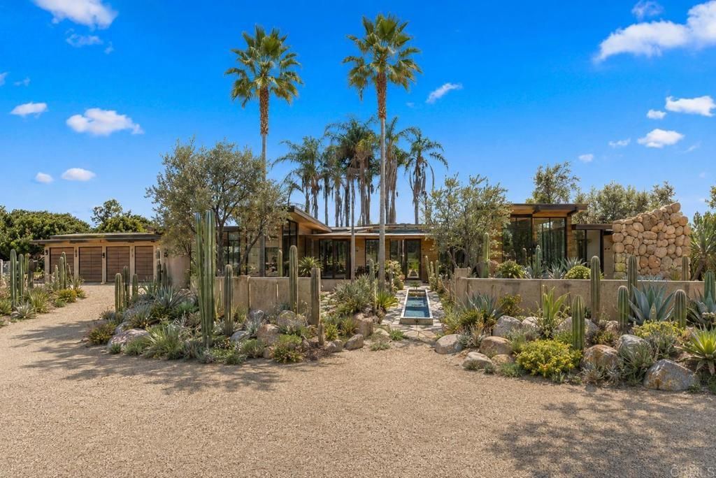 4110 Manchester Avenue, Encinitas