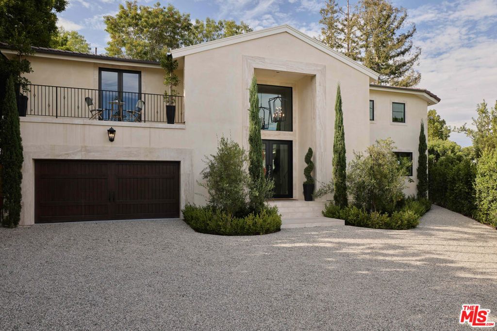 1900 Bel Air Road, Los Angeles