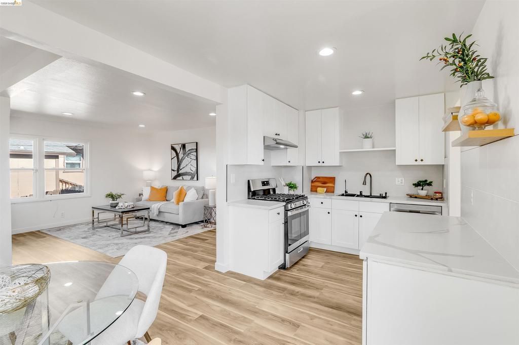 826 Benicia Rd, Vallejo
