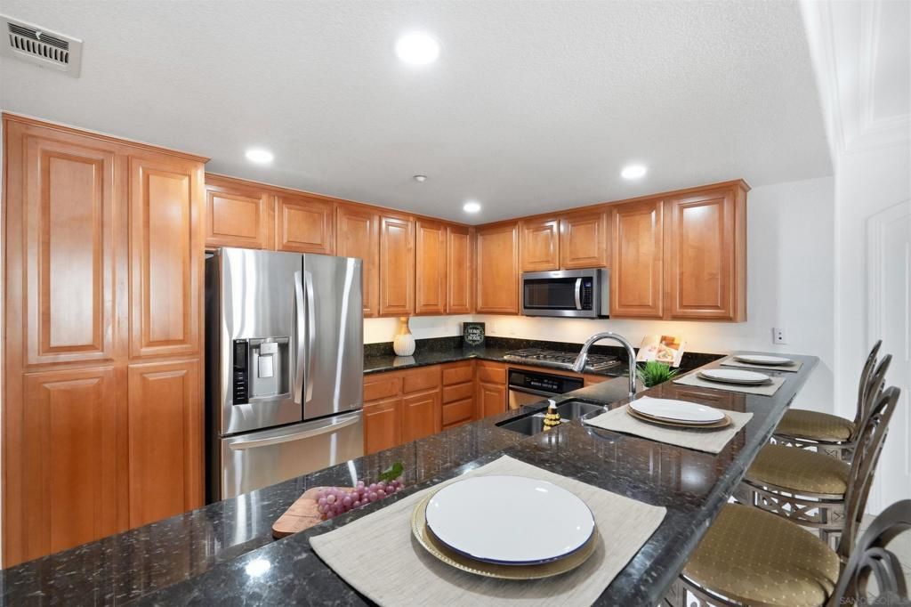 301 W G St # 317, San Diego