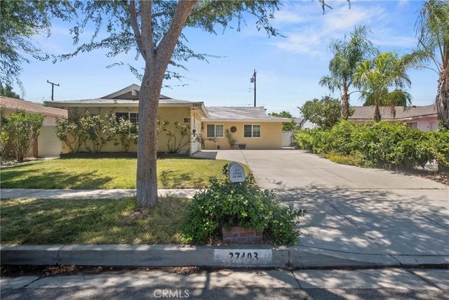 27403 Arriola, Saugus