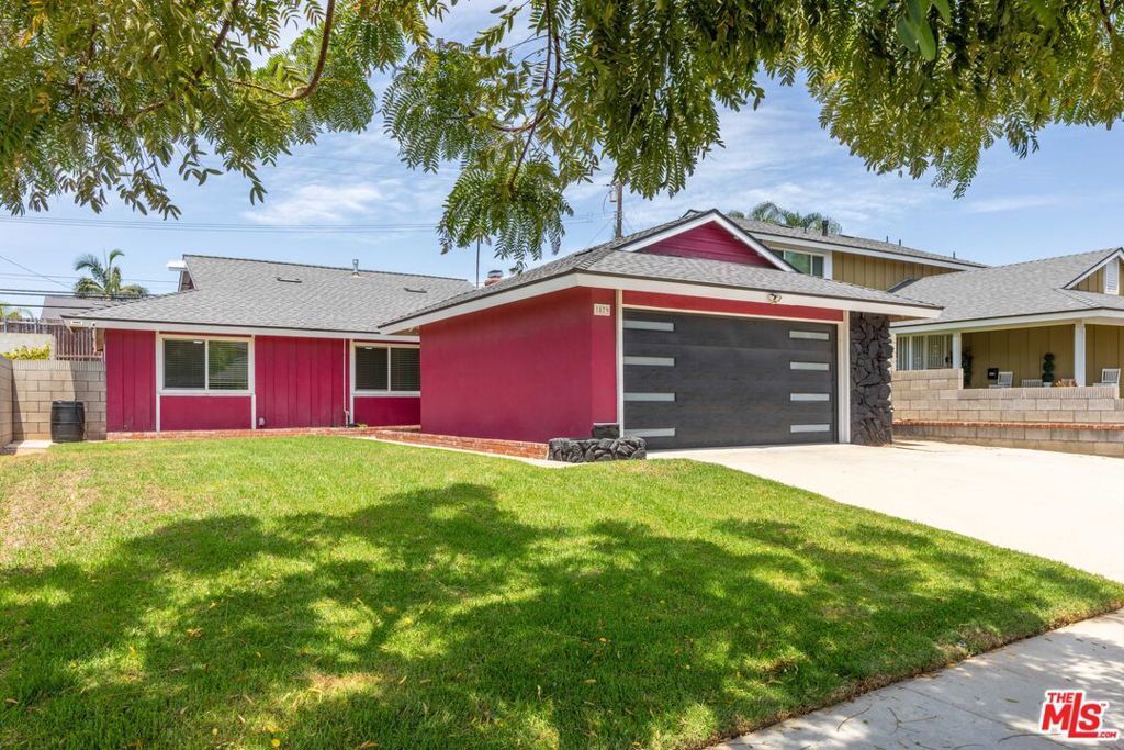 1879 E Abbottson Street, Carson