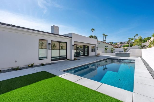 47195 Golden Bush Court, Palm Desert