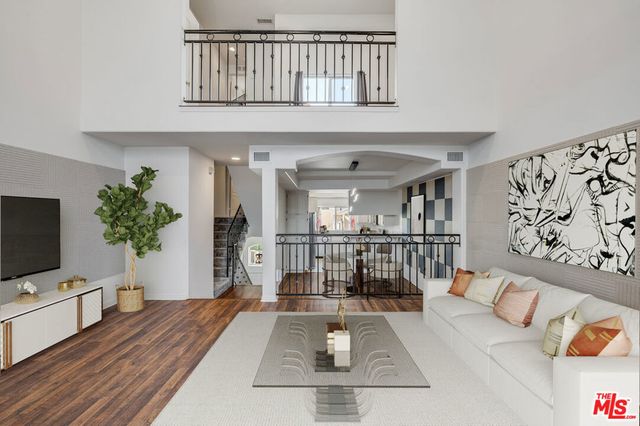 10924 Bloomfield Street # 7, Los Angeles