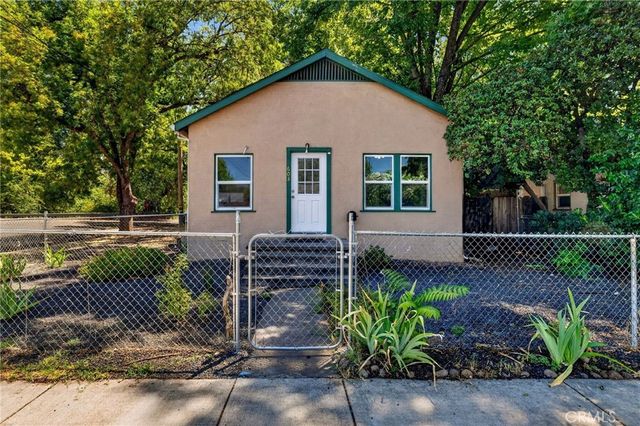 603 W 9th, Chico