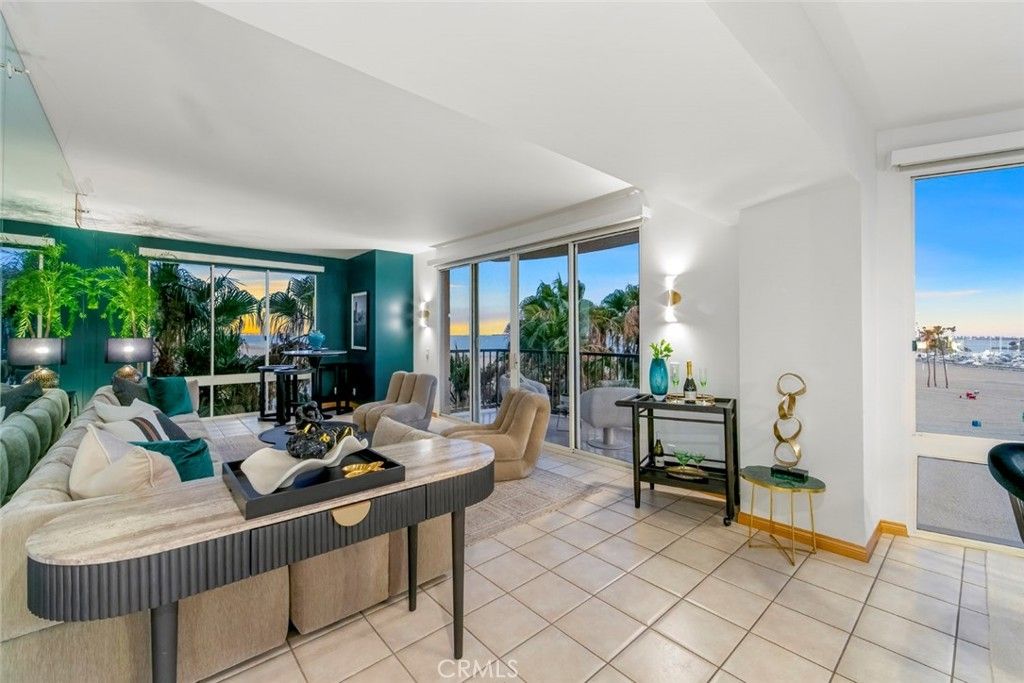 850 E Ocean Boulevard # 205, Long Beach