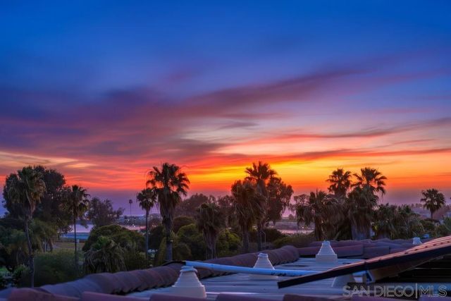 4477 Mentone St # 105, San Diego
