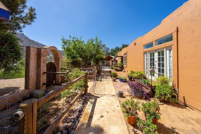 614 Snowden Pl, El Cajon