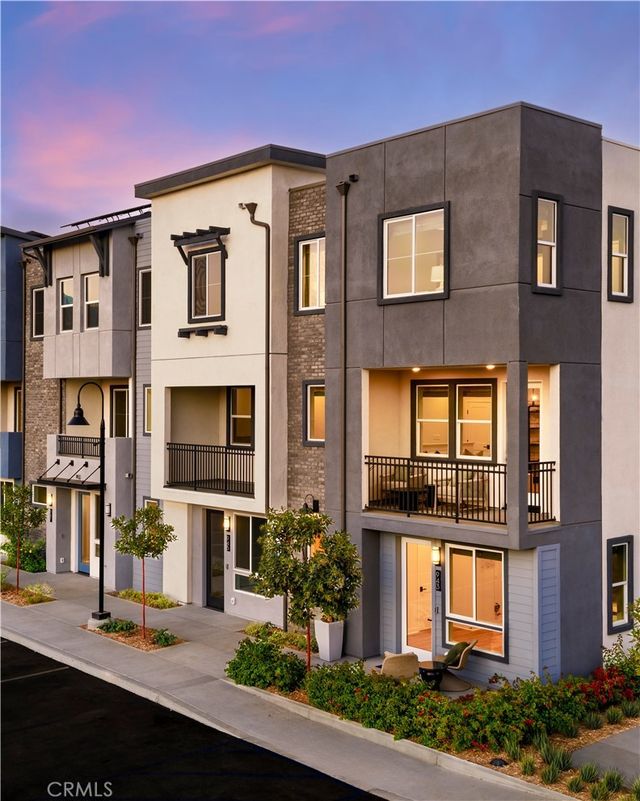 821 Adeline St, Covina