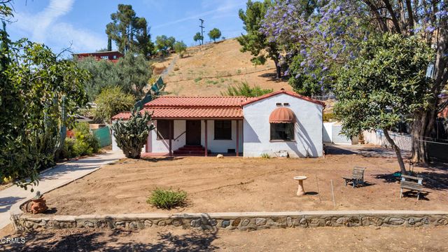 9615 La Canada Way, Sunland