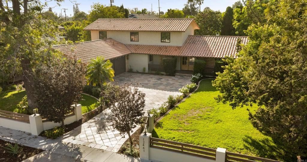 12441 La Bella Dr, North Tustin