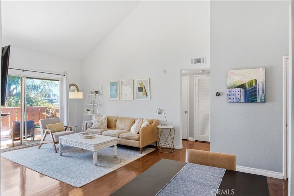 384 Redondo # 401, Long Beach