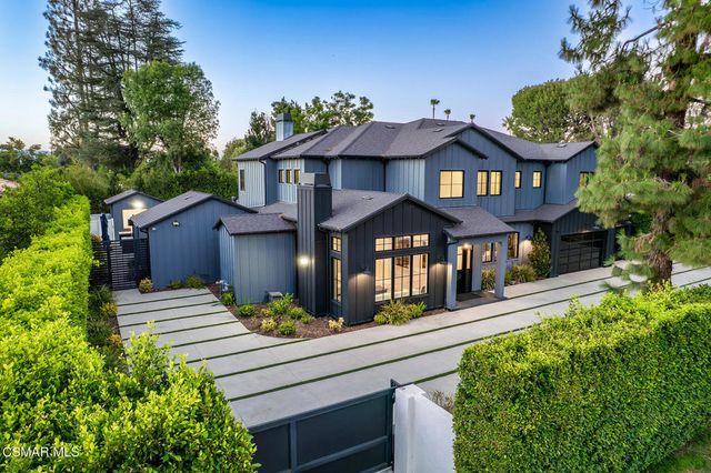18651 Wells Drive, Tarzana