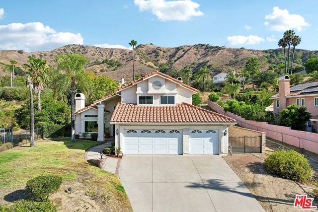 17807 Tuscan Drive, Los Angeles