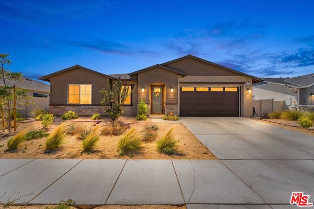 42831 Coronet Drive, Lancaster
