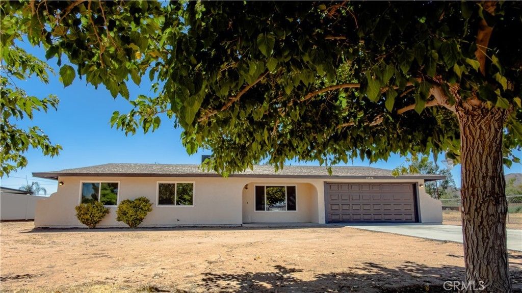 15576 Ute Road, Apple Valley