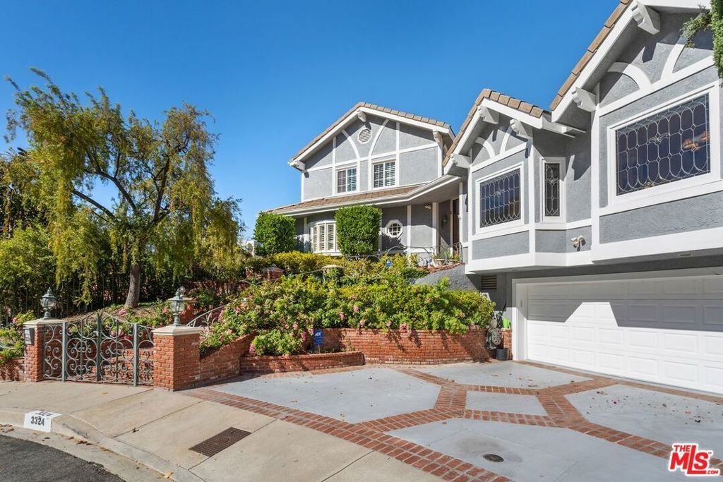 3324 Alana Drive, Sherman Oaks