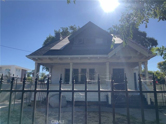 739 N Center, Stockton