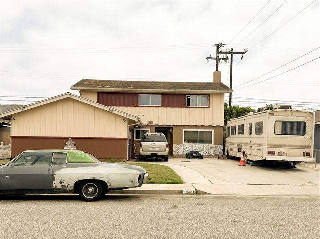 3560 San Simeon Avenue, Oxnard