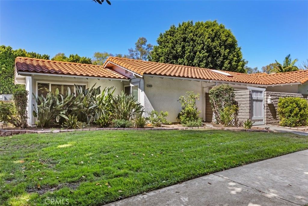 2365 Via Mariposa East # C, Laguna Woods