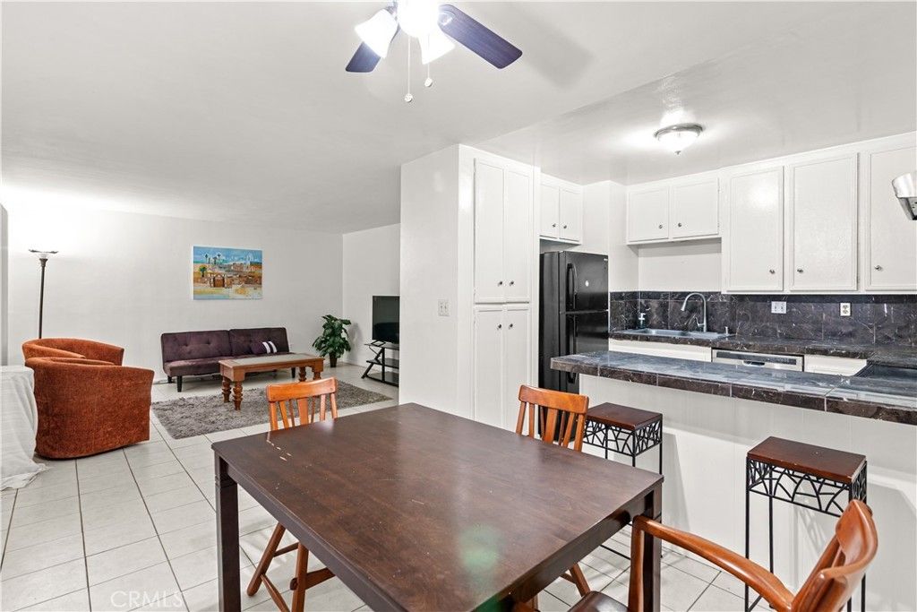 444 Obispo Avenue # 3, Long Beach