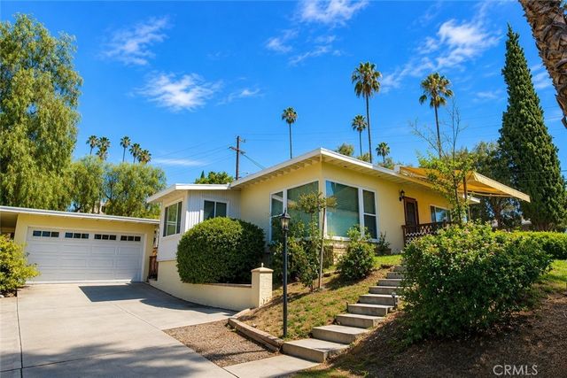 7307 Lenox Avenue, Riverside