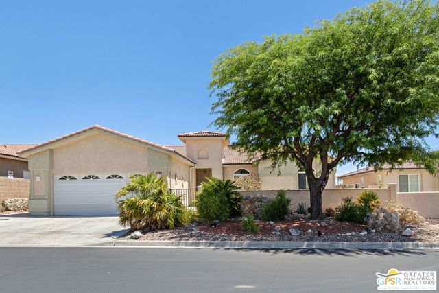8488 Meadows Way, Desert Hot Springs