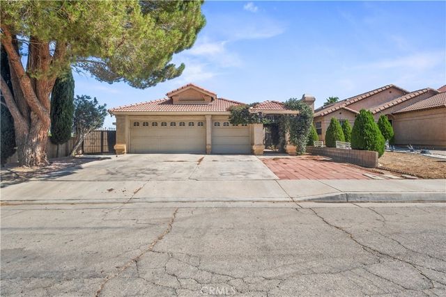 733 E Avenue J12, Lancaster